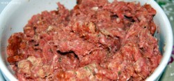 Ce beef minced meat with spices